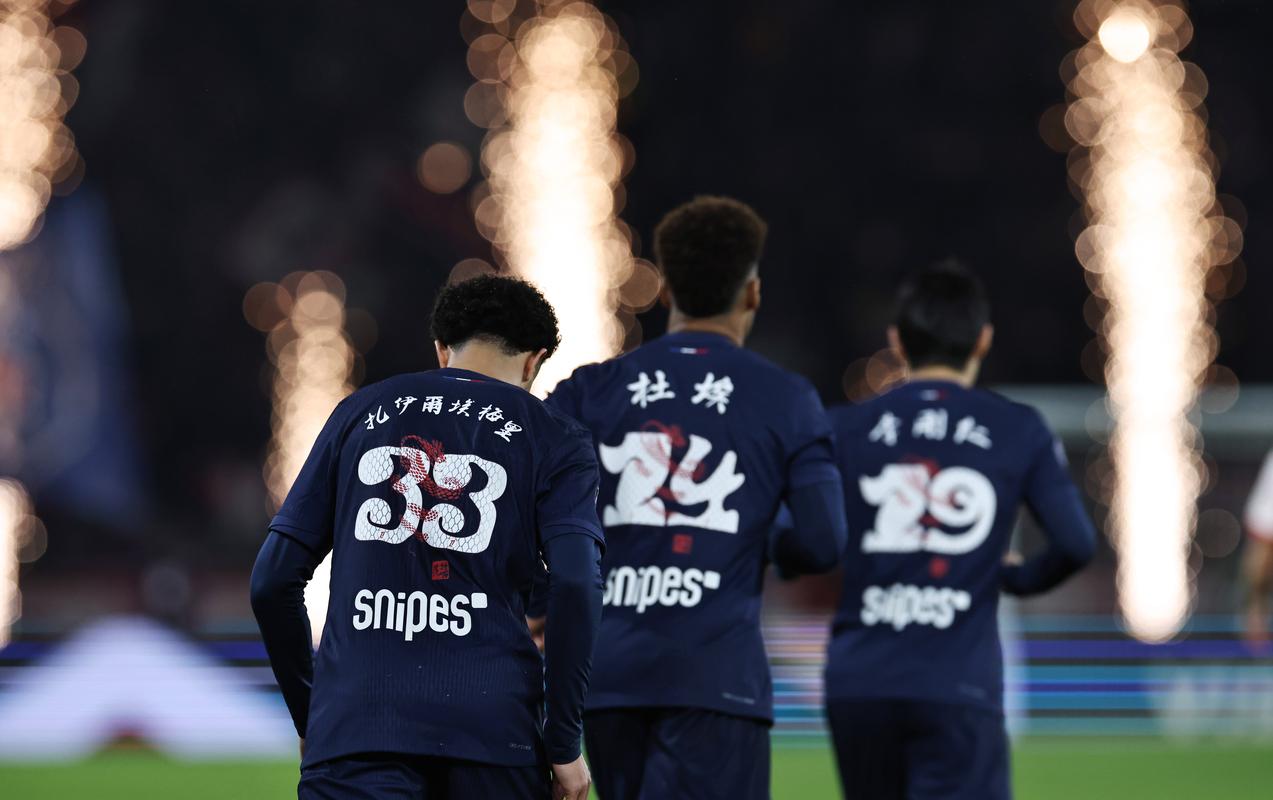 意大利11月名单：多纳鲁马领衔，里奇、斯卡马卡、早安哥回归（意大利11月大名单出炉：多纳鲁马压阵，里奇、斯卡马卡、早安哥重返国家队）