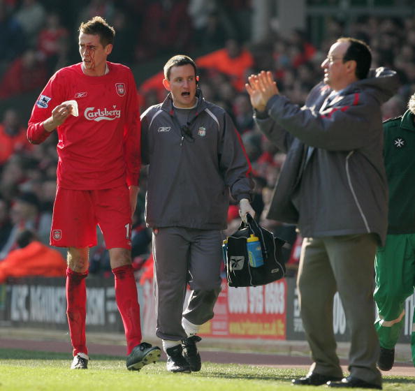 篮球湖人核心球员连续四场得分上双（湖人核心已连续四战得分上双）