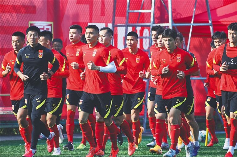 罗马诺：如果阿拉巴明年夏天离队，皇马会密切关注科纳特的情况（罗马诺：阿拉巴若明夏离队，皇马将紧盯科纳特动向）