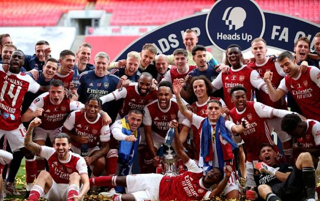 意外否？猛龙9连胜势头被黄蜂终结，无缘冲击队史纪录（黄蜂终结猛龙九连胜，队史纪录冲击告吹）