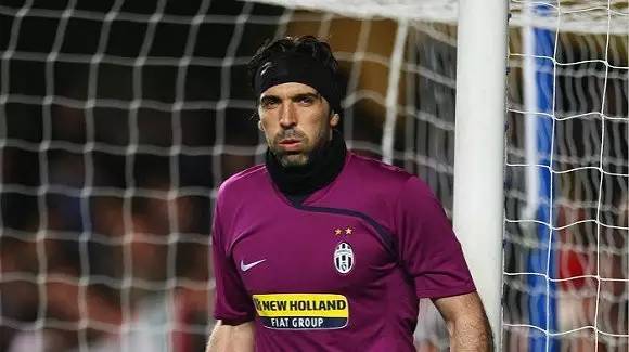 足球报：蒋光太已随队训练，但能否出战柔佛新山仍存在变数（足球报：蒋光太已归队合练，出战柔佛新山仍有变数）