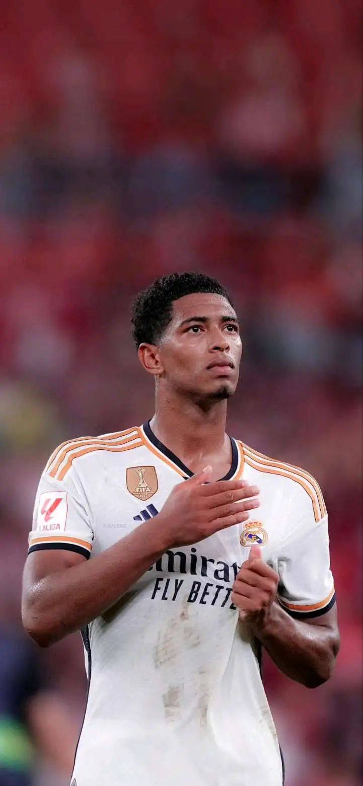 米兰vs拉齐奥：莱奥搭档恩昆库，莫德里奇、拉比奥出战（米兰对阵拉齐奥：莱奥联手恩昆库，莫德里奇、拉比奥登场）