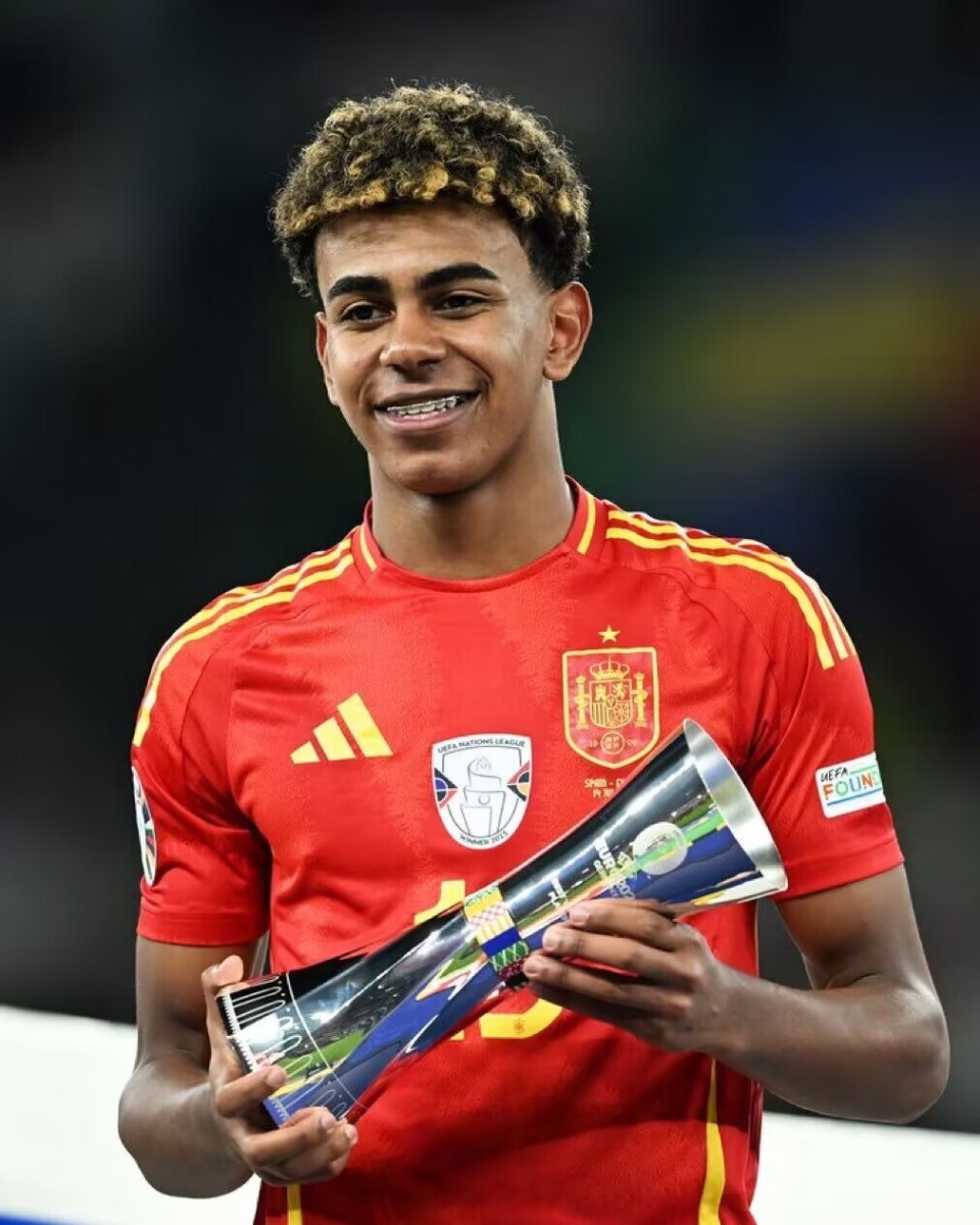 斯基拉：米兰派球探考察昂热18岁前锋西迪基-谢里夫（斯基拉报道：米兰已派球探考察昂热18岁射手西迪基-谢里夫）