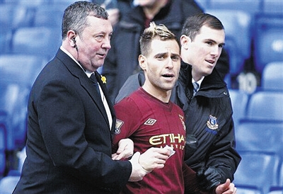 自2022年3月以来，罗马首次取得欧战客场两连胜（罗马2022年3月后首次实现欧战客场两连胜）