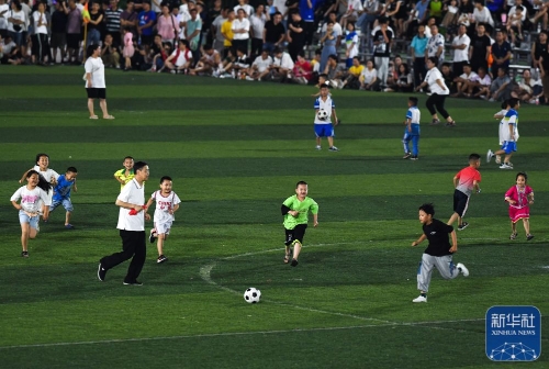 QPR球员谢尔因保护母亲用石头砸伤一男子，事后公开致歉（QPR球员谢尔护母投石致男子受伤，随后公开致歉）