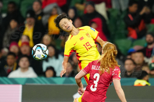 歌名应景，著名歌唱家波切利在世界杯抽签仪式演唱《今夜无人入眠》（波切利在世界杯抽签仪式献唱《今夜无人入眠》，歌名颇为应景）