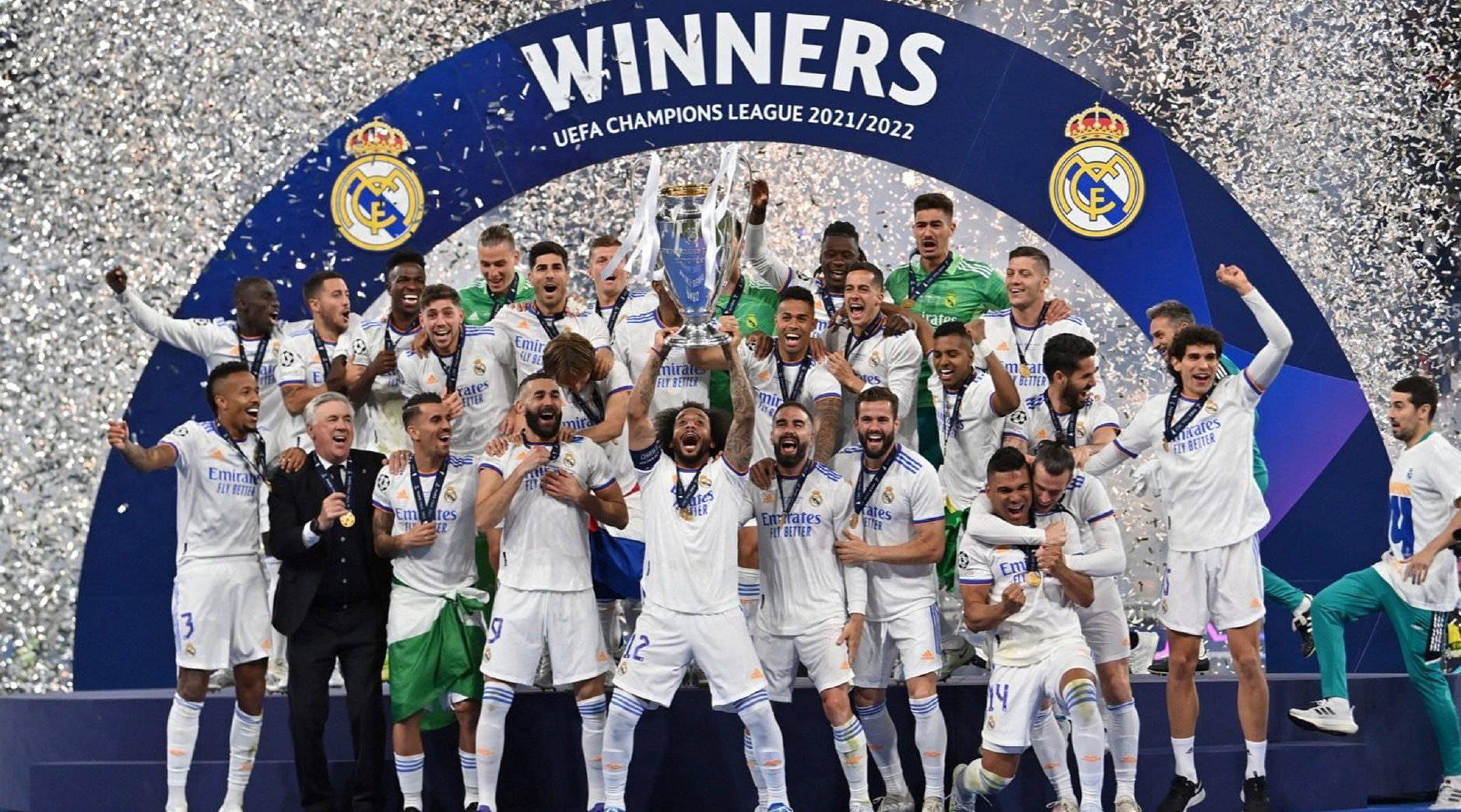 英超：曼城主场3-0完胜诺维奇（英超：曼城主场三球零封诺维奇）