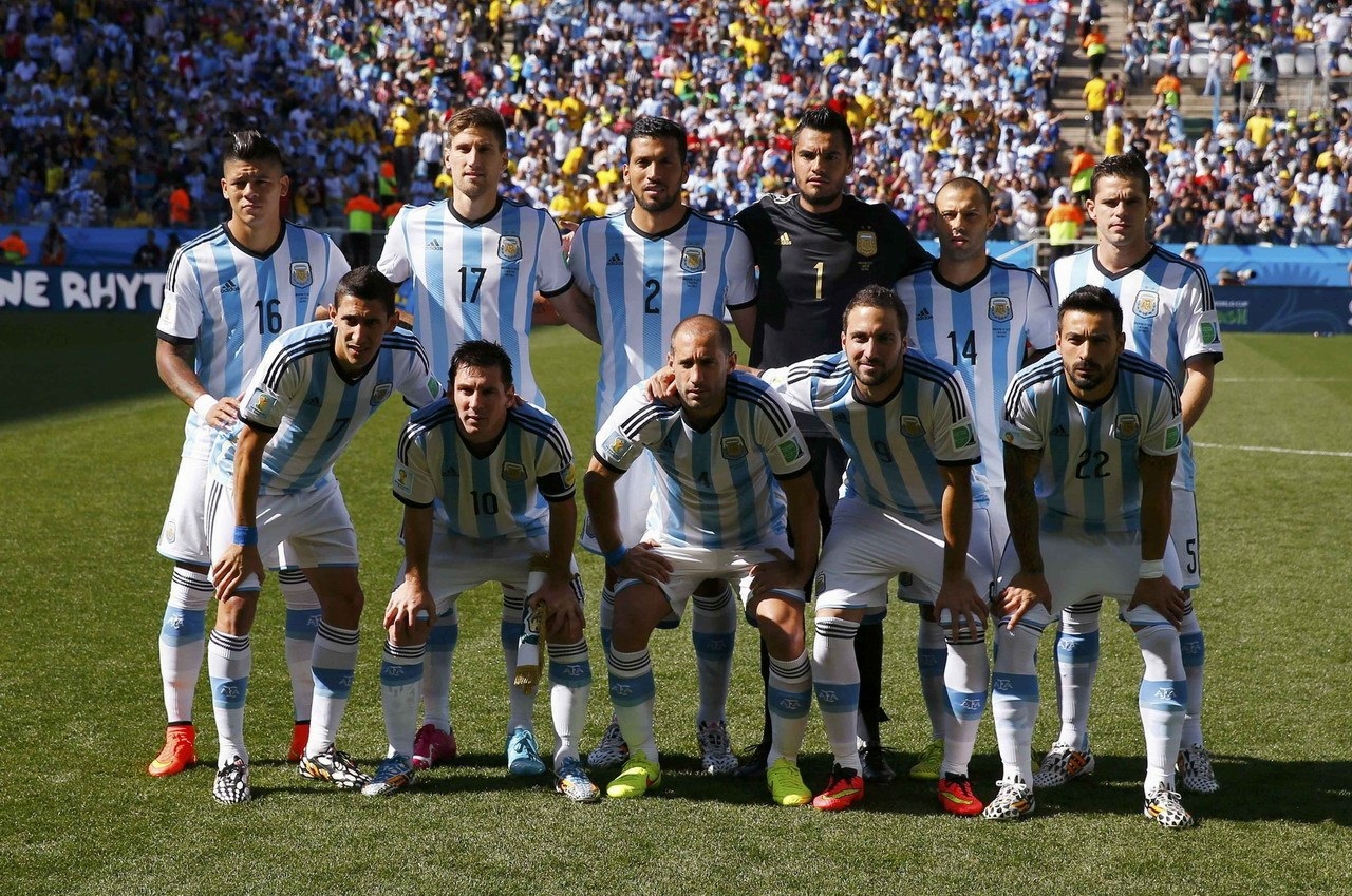 电场球场：从英超两连降的卢顿镇开建新主场（电场球场：卢顿镇英超两连降后启动新主场建设）