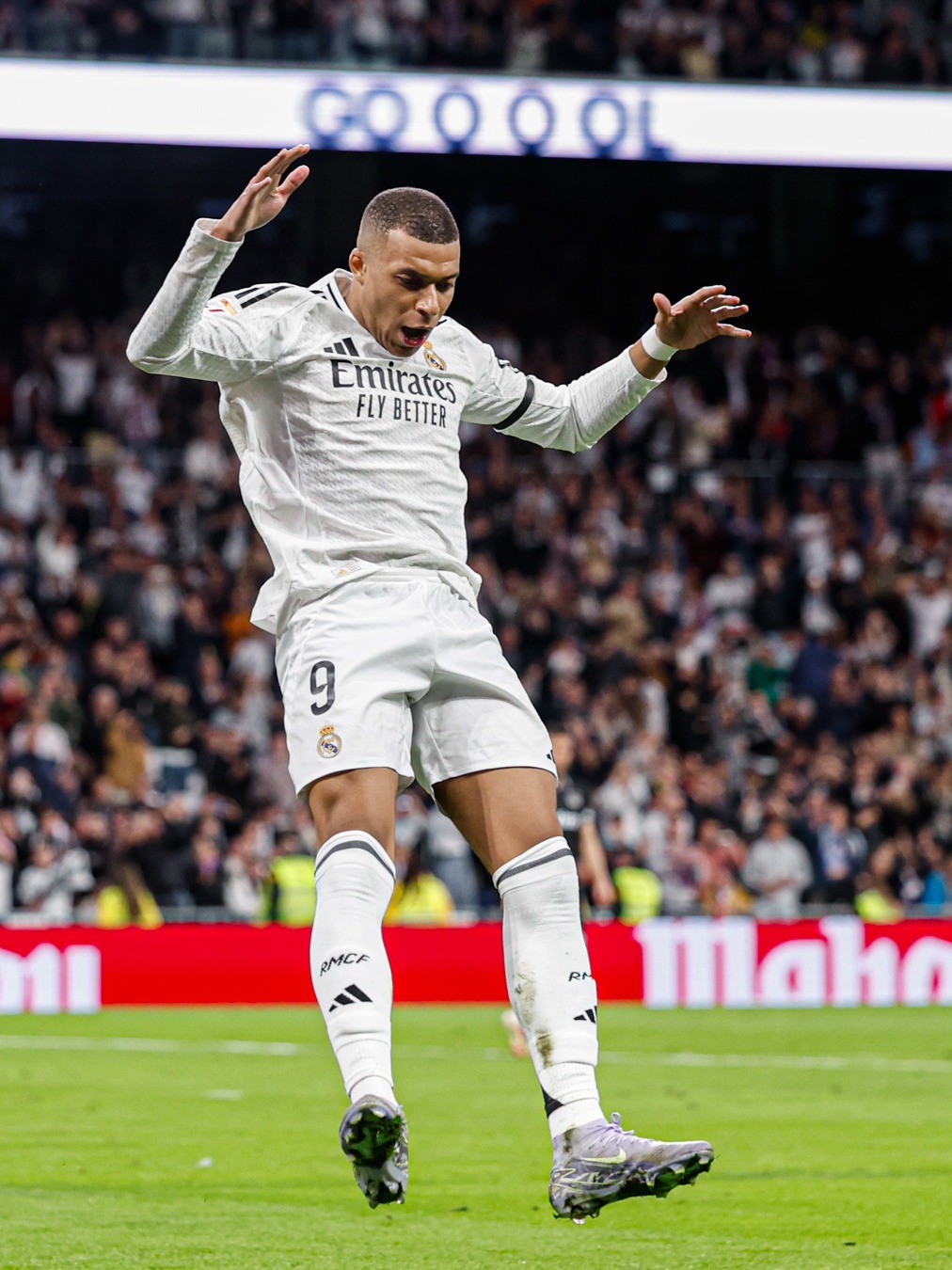 意媒：裁判协会认为米兰vs拉齐奥VAR介入错误，并将予以停职（意媒：裁判协会认定米兰战拉齐奥VAR介入有误，涉事人员将被停职）