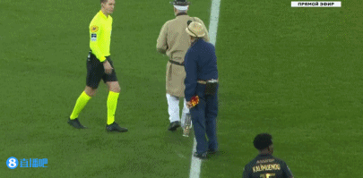 鹈鹕教练：琼斯和普尔的恢复进度相似，我们正让他们尽快归队（鹈鹕主帅：琼斯与普尔康复进度接近，我们正全力促成二人尽快回归）