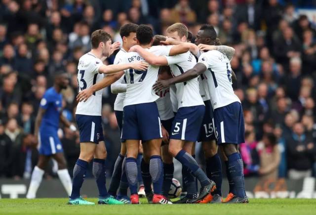 森林狼vs快船前瞻：爱德华兹状态火热，快船背靠背难逃2连败（森林狼迎战快船前瞻：爱德华兹状态正佳，背靠背快船恐遭两连败）